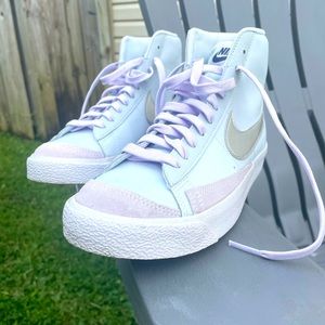 High top Nike shoes